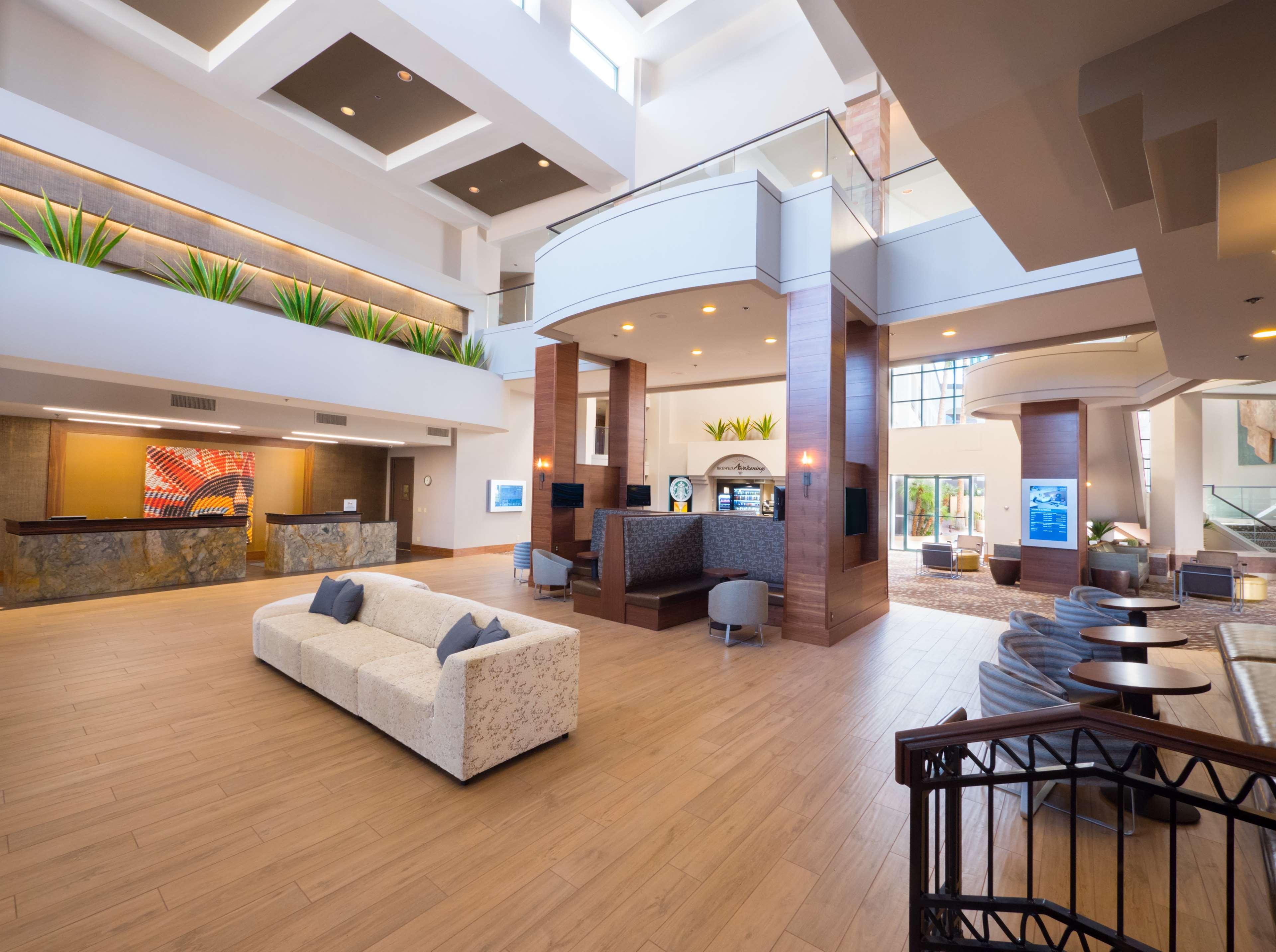 Hilton Phoenix Airport Eksteriør billede