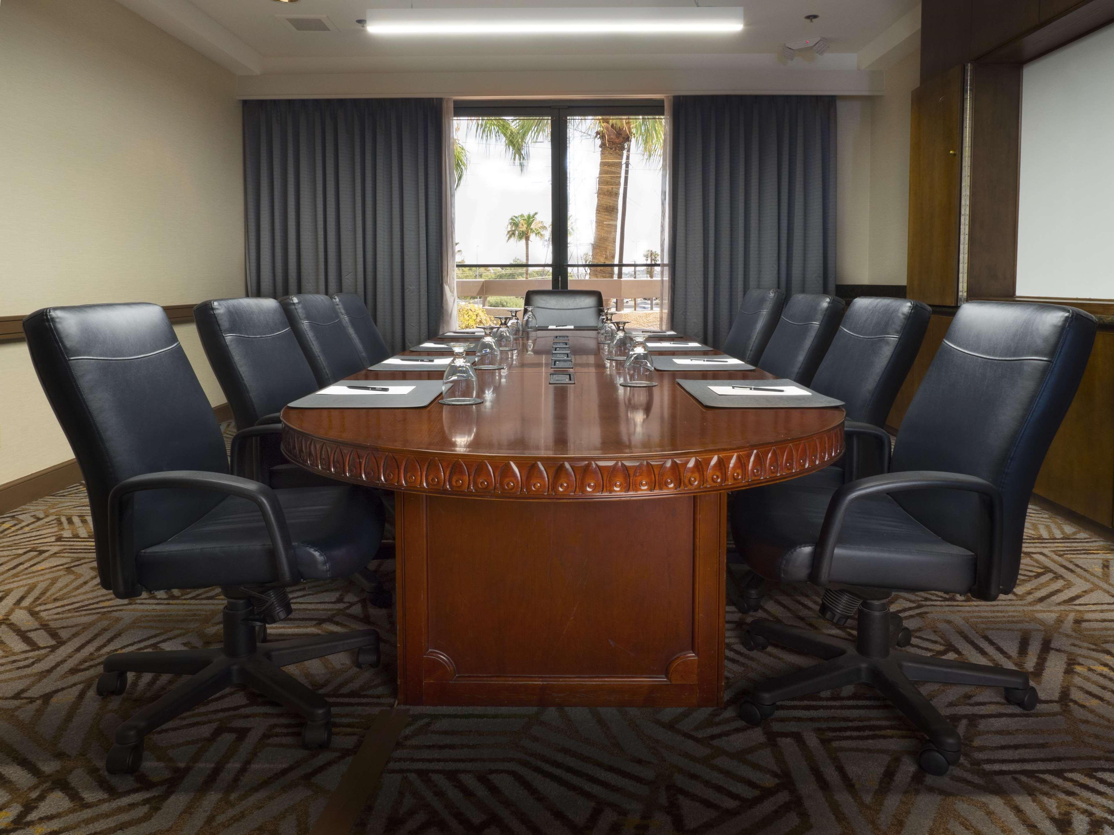 Hilton Phoenix Airport Eksteriør billede