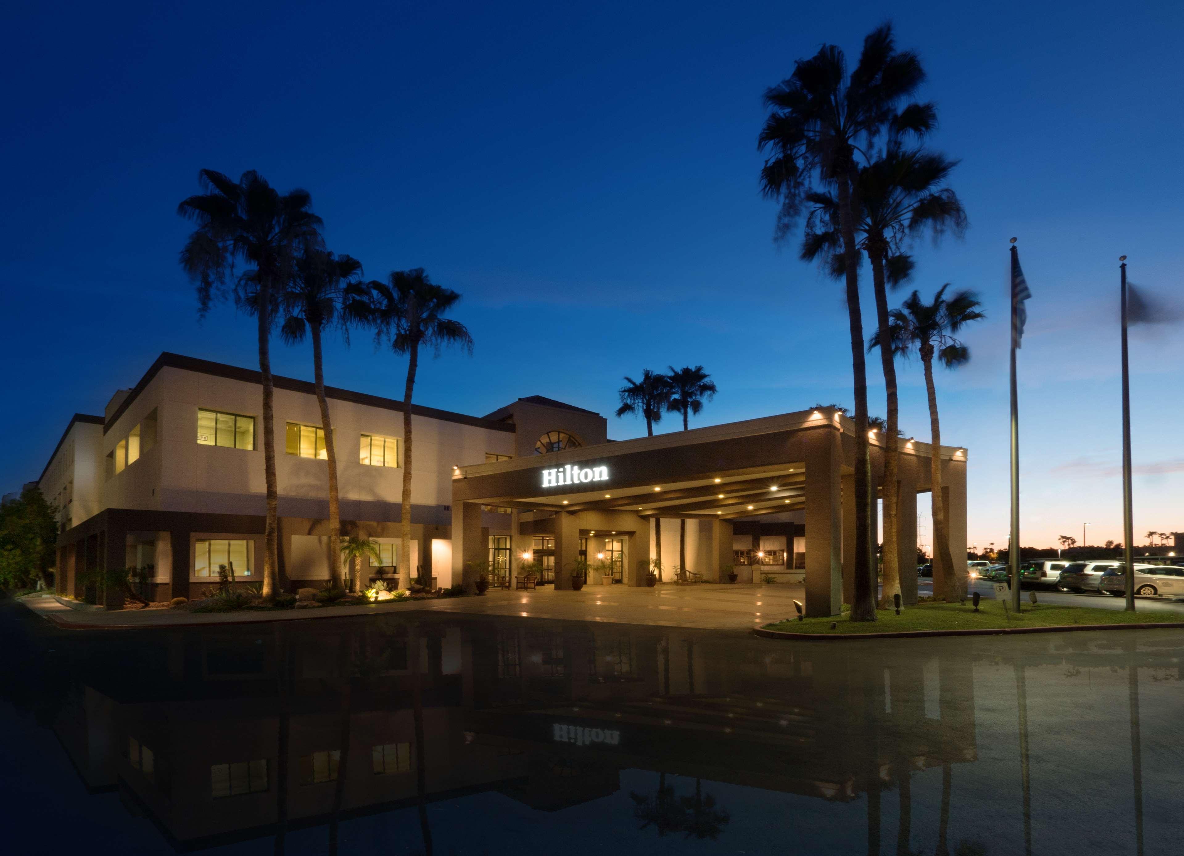 Hilton Phoenix Airport Eksteriør billede