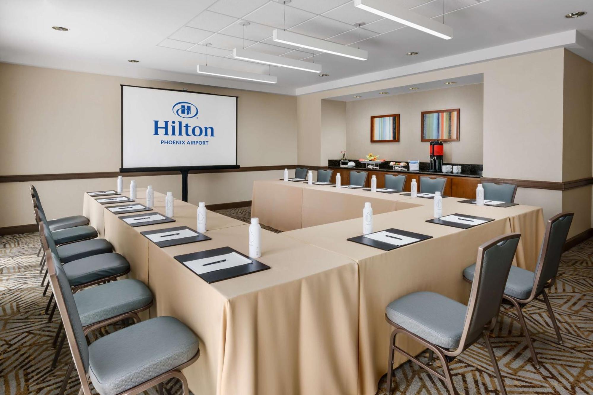 Hilton Phoenix Airport Eksteriør billede