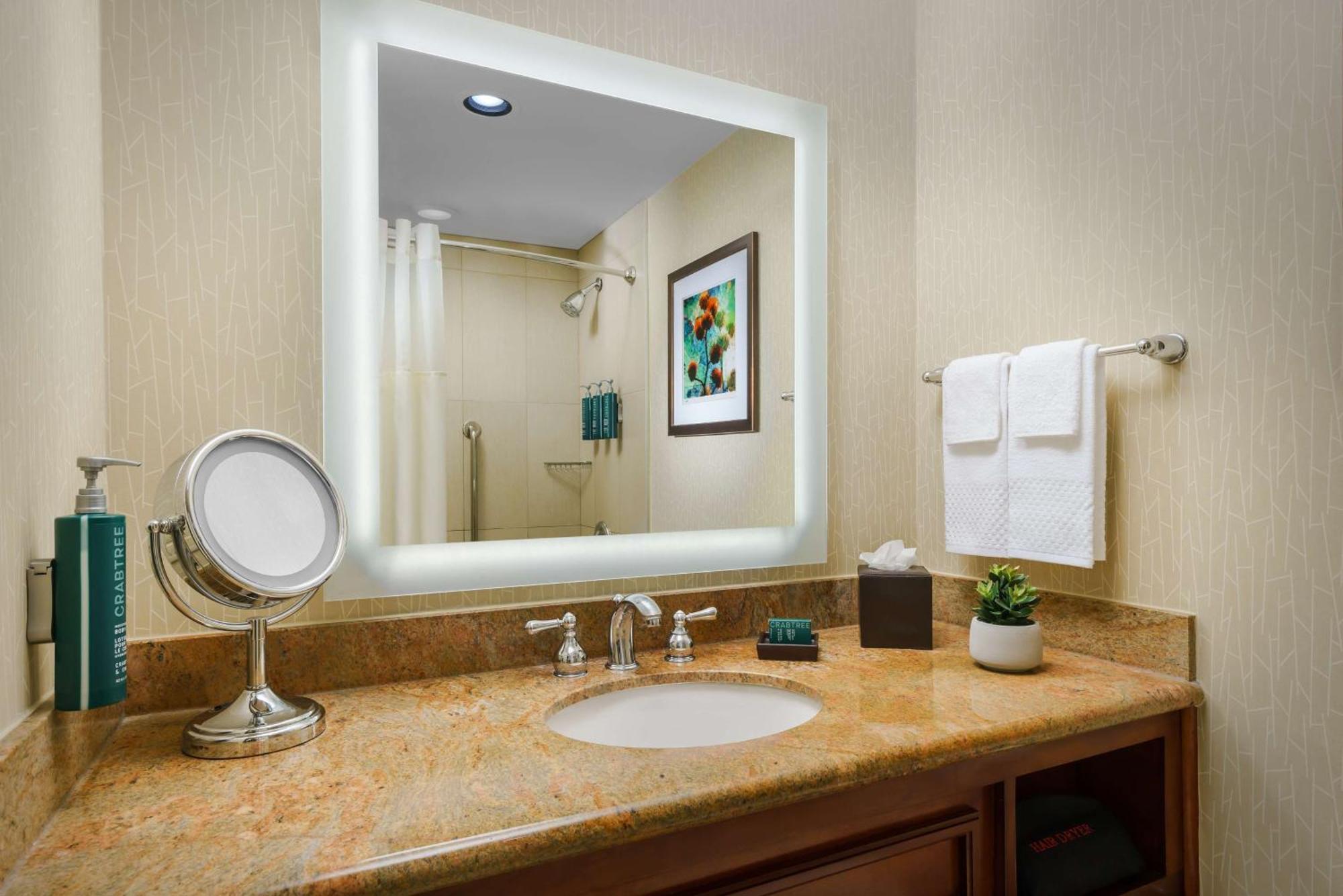Hilton Phoenix Airport Eksteriør billede