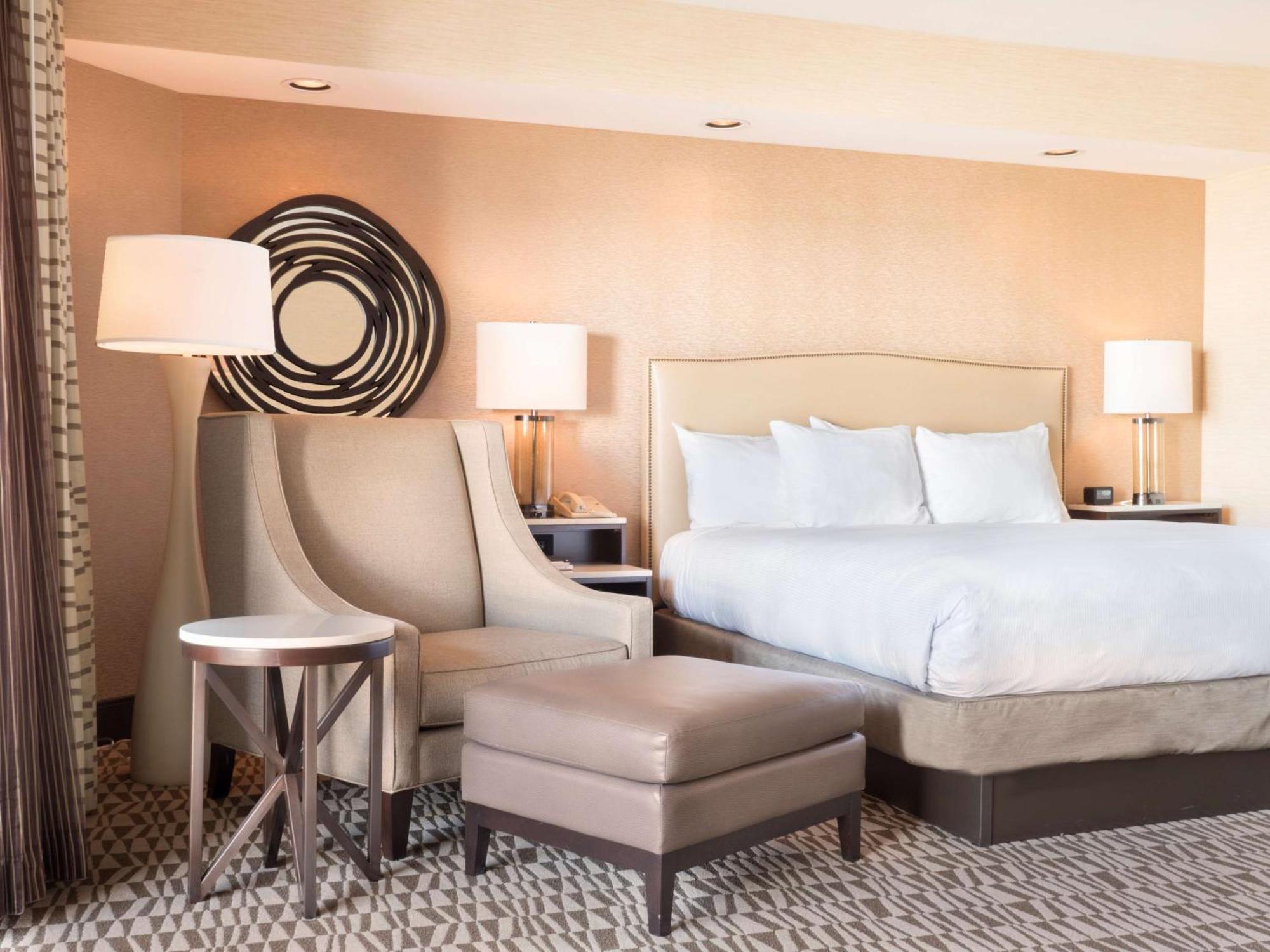 Hilton Phoenix Airport Eksteriør billede