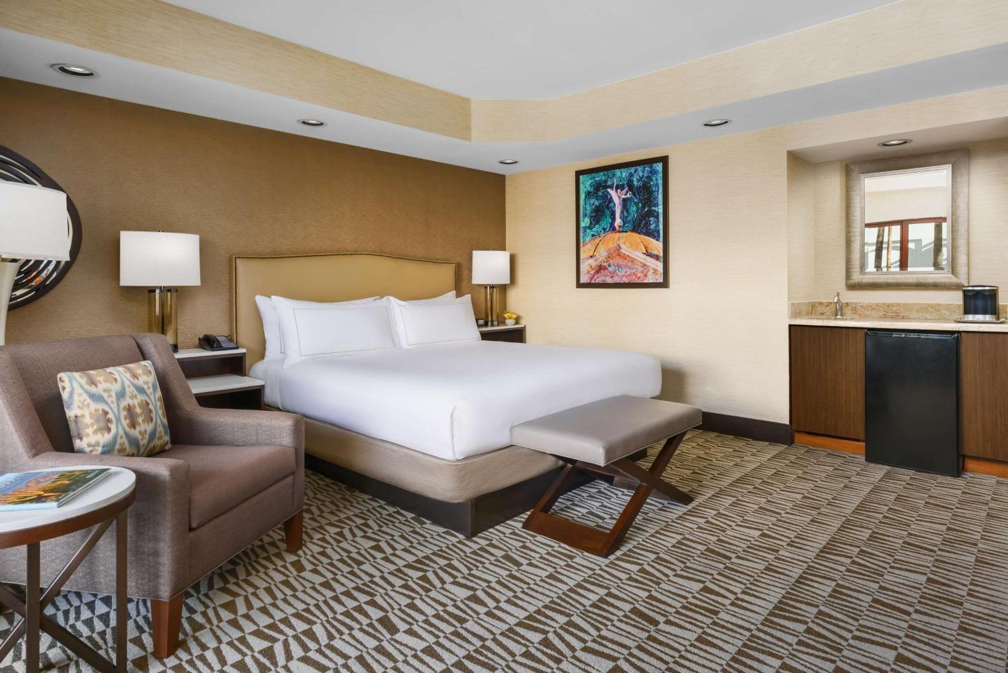 Hilton Phoenix Airport Eksteriør billede