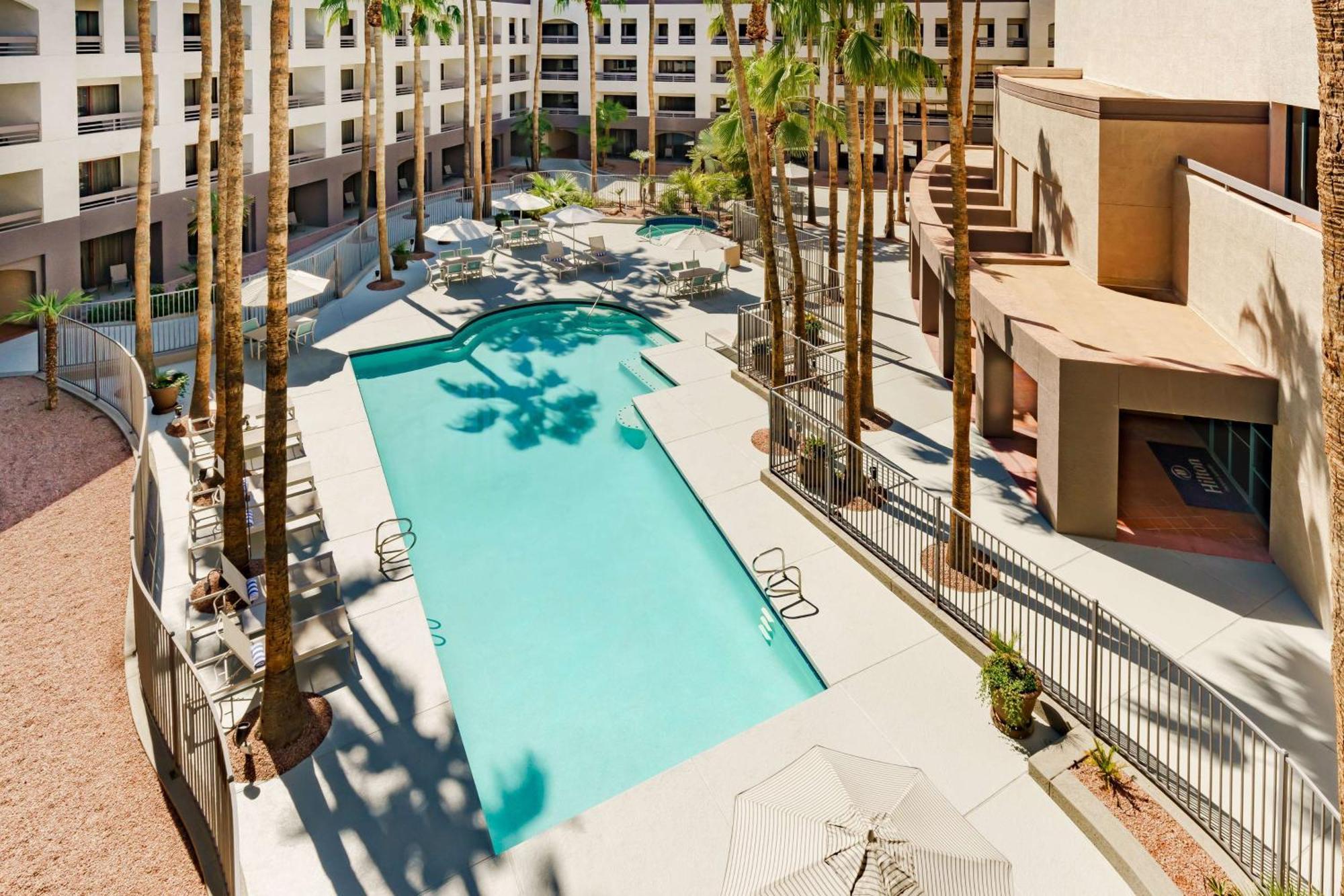 Hilton Phoenix Airport Eksteriør billede